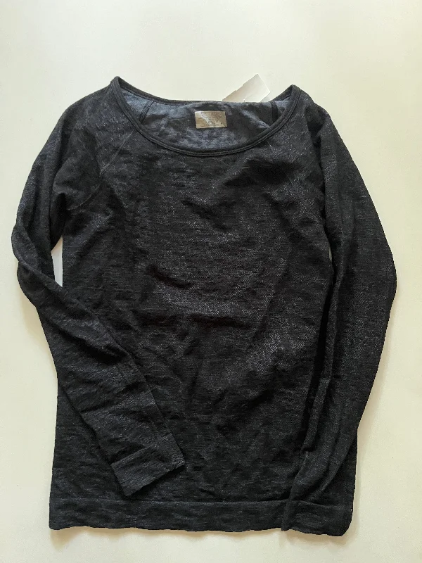 Premium fabric Athletic Top Long Sleeve Crewneck By Athleta In Black, Size: S