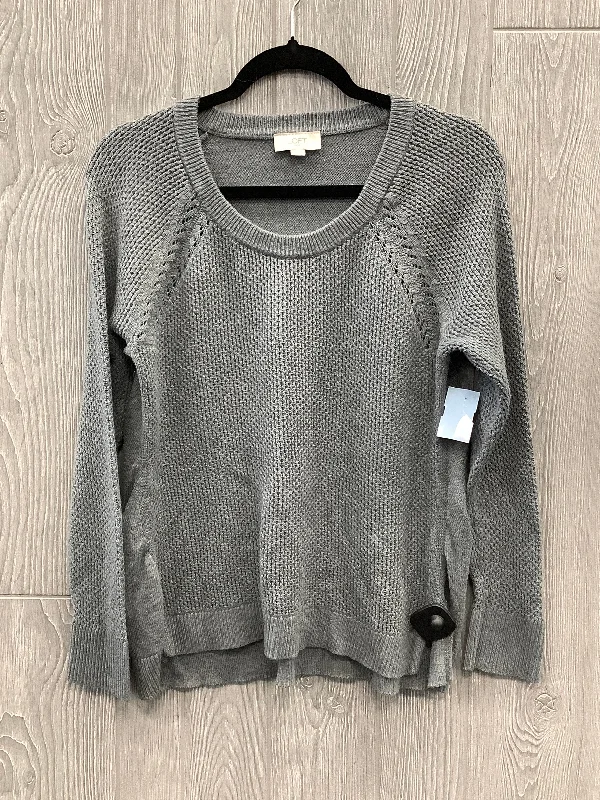 Casual wear Top Long Sleeve By Loft In Grey, Size: M