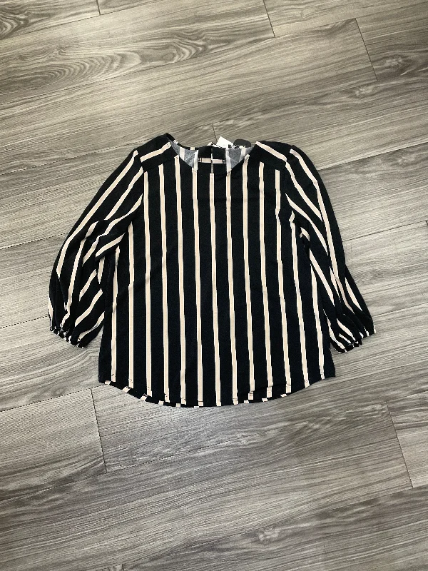 Basic long sleeve Top Long Sleeve By Adrianna Papell In Striped Pattern, Size: M