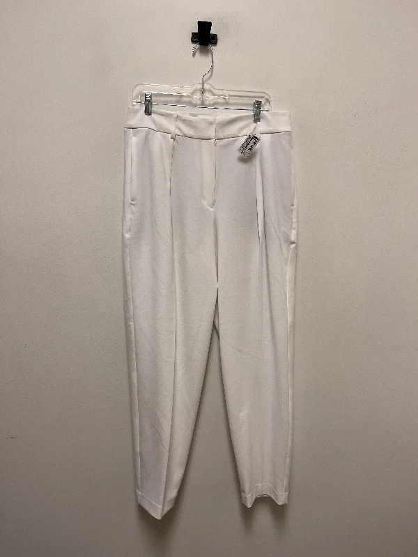 Relaxed jeans Pants Other By Express In White, Size: 14